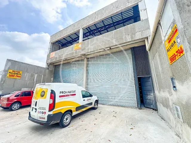 Prédio com 250m², para alugar, no bairro Jardim Ana Lúcia em São Paulo