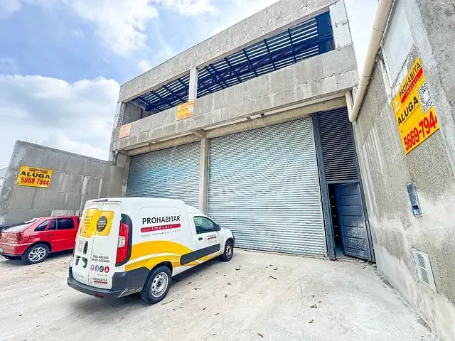 Prédio com 250m², para alugar, no bairro Jardim Ana Lúcia em São Paulo