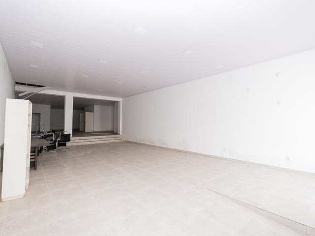 Prédio com 217m², para alugar, no bairro Centro em Pelotas