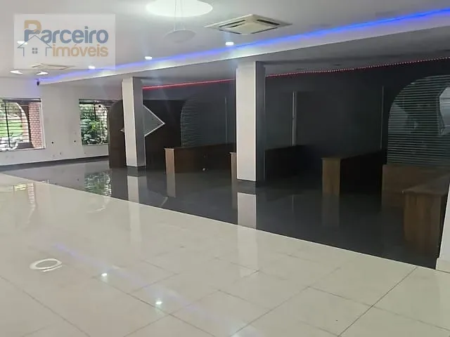 Prédio à venda ou para alugar, no bairro Chácara Santo Antônio (Zona Sul) em São Paulo