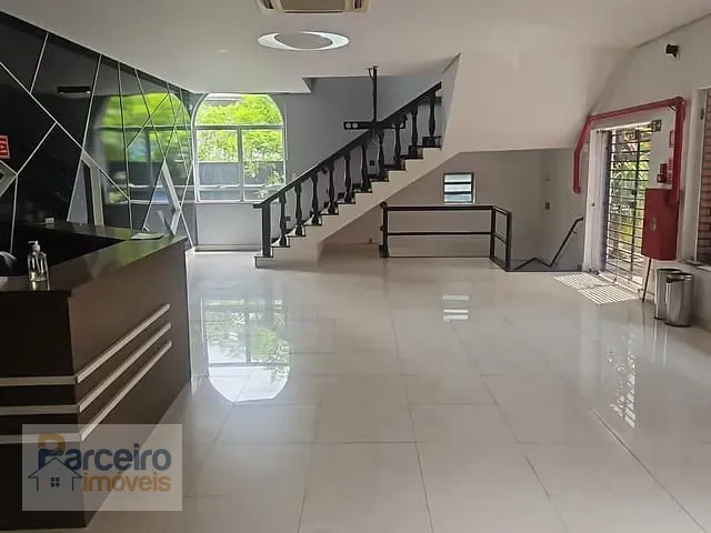 Prédio à venda ou para alugar, no bairro Chácara Santo Antônio (Zona Sul) em São Paulo
