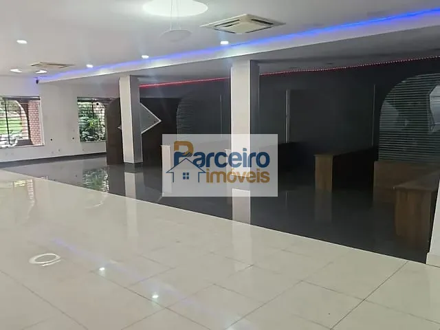 Prédio à venda ou para alugar, no bairro Chácara Santo Antônio (Zona Sul) em São Paulo