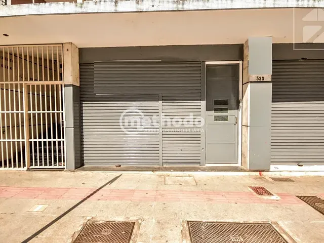 Prédio com 300m², à venda ou para alugar, no bairro Centro em Campinas