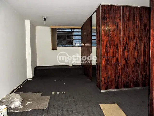 Prédio com 300m², à venda ou para alugar, no bairro Centro em Campinas