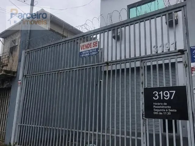 Prédio à venda, no bairro Cidade Líder em São Paulo