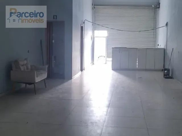 Prédio à venda, no bairro Cidade Líder em São Paulo