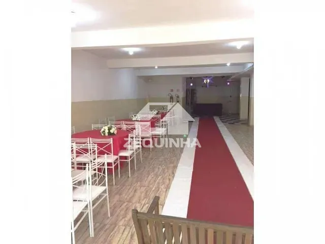 Prédio com 280m², à venda, no bairro Bussocaba em Osasco