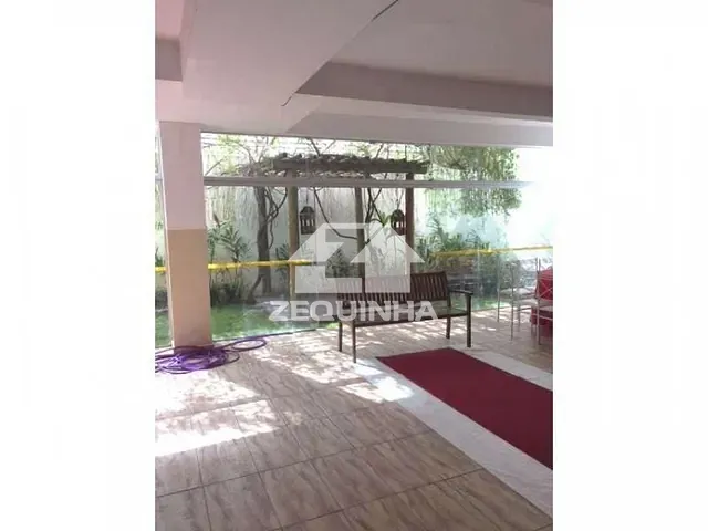 Prédio com 280m², à venda, no bairro Bussocaba em Osasco