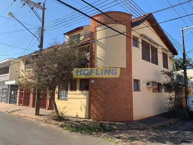 Prédio com 294m², à venda, no bairro Vila Santo Antônio em Rio Claro