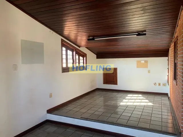 Prédio com 294m², à venda, no bairro Vila Santo Antônio em Rio Claro