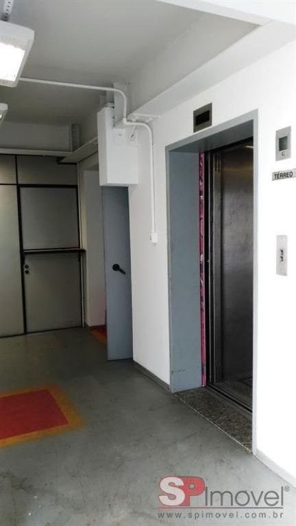 Prédio para alugar, no bairro Vila Guilhermina em São Paulo