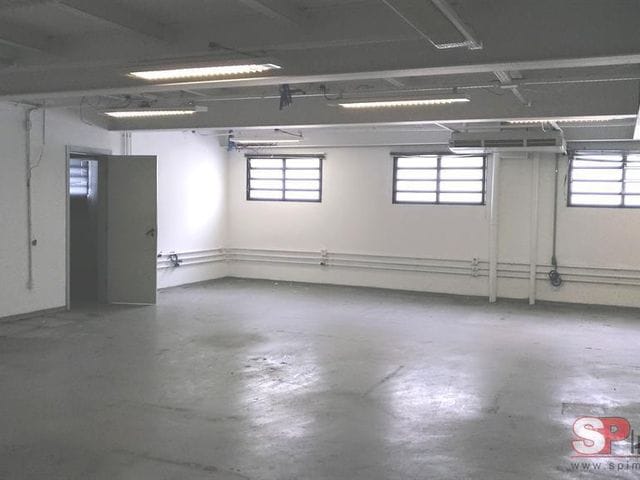 Prédio para alugar, no bairro Vila Guilhermina em São Paulo