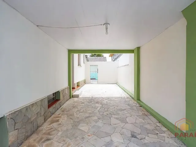 Prédio 3 quartos e 1 banheiro, para alugar, no bairro Rebouças em Curitiba