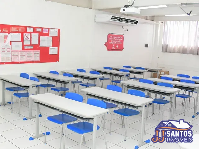 Prédio com 2008m², à venda, no bairro Quarta Parada em São Paulo