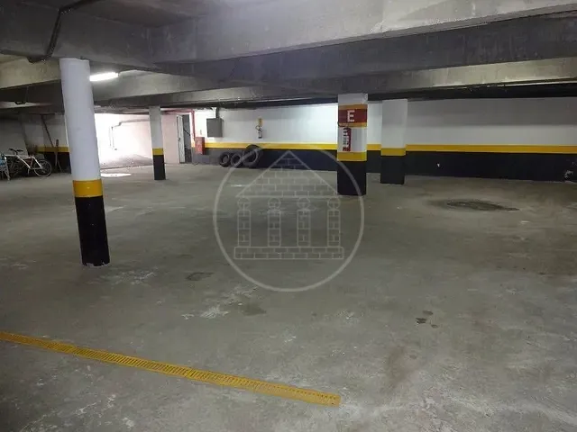 Prédio com 890m², à venda, no bairro Vila Andrade em São Paulo