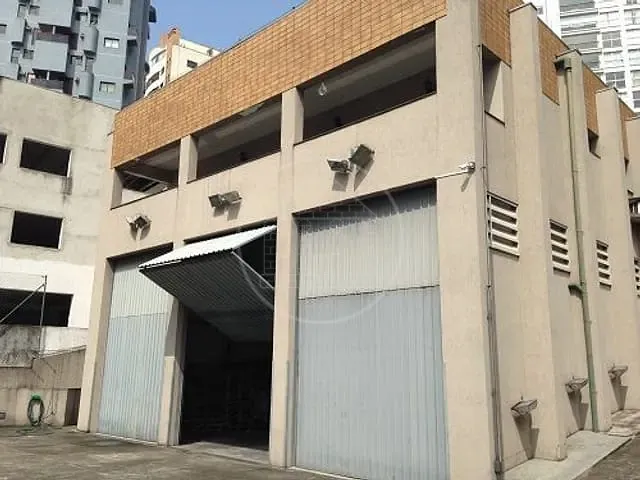 Prédio com 890m², à venda, no bairro Vila Andrade em São Paulo