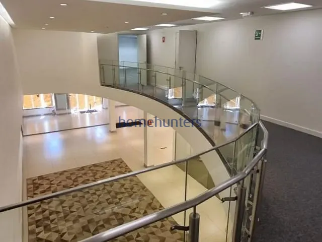Prédio com 630m², para alugar, no bairro Centro em Campinas