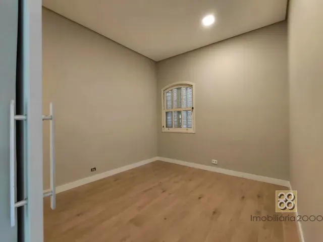Loja para alugar, no bairro Bacacheri em Curitiba