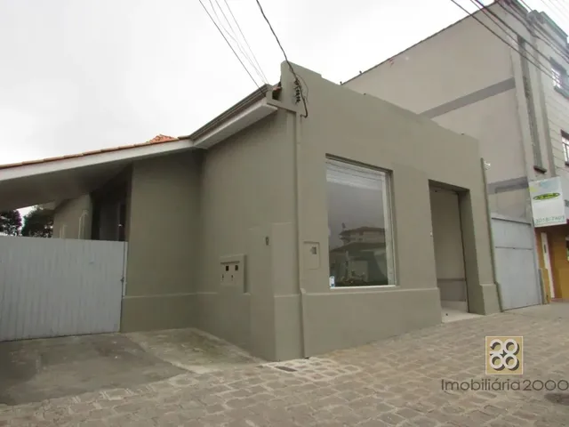 Prédio para alugar, no bairro Bacacheri em Curitiba