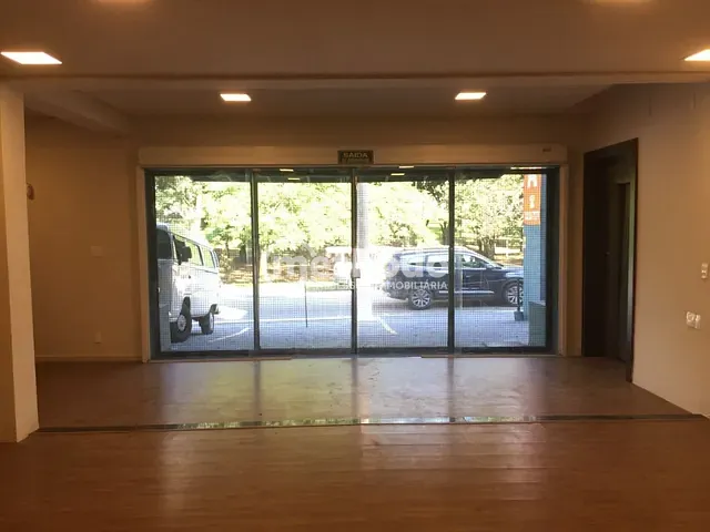Prédio com 574m², para alugar, no bairro Cambuí em Campinas