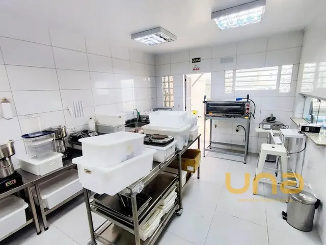 Prédio para alugar, no bairro JARDIM PEDRO DEMETERCO em Pinhais