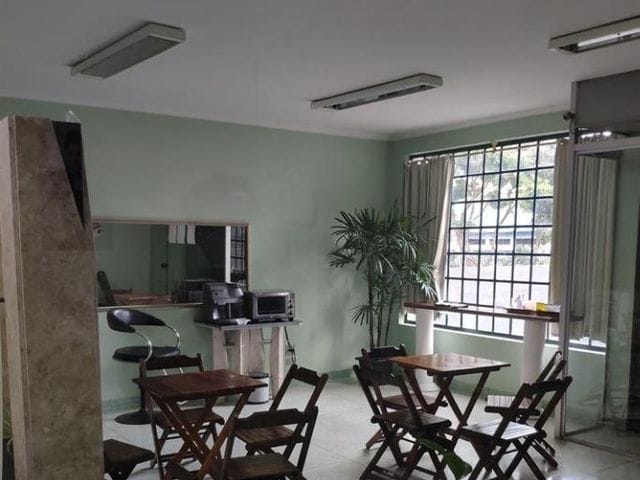 Prédio à venda, no bairro Vila Moinho Velho em São Paulo