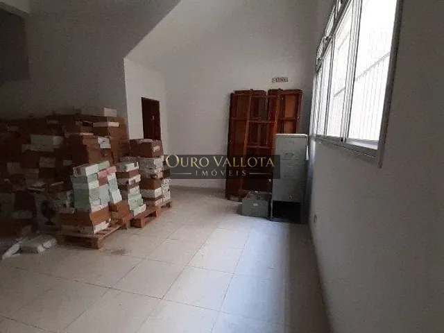 Prédio com 240m², para alugar, no bairro Quarta Parada em São Paulo
