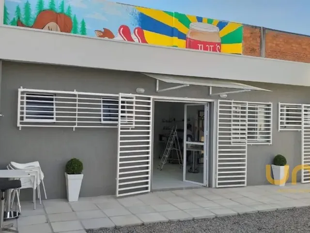 Prédio para alugar, no bairro JARDIM PEDRO DEMETERCO em Pinhais