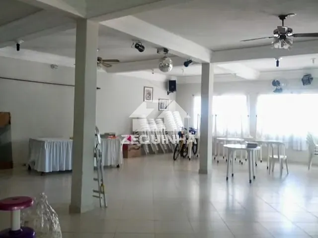 Prédio com 106m², à venda, no bairro Santo Antonio em Osasco