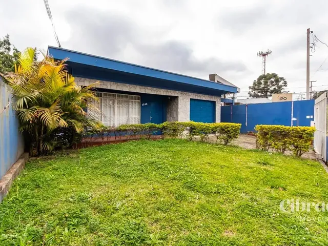 Prédio à venda, no bairro Bom Retiro em Curitiba