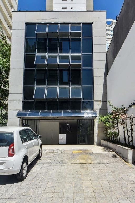 Prédio com 400m², para alugar, no bairro Jardim Paulistano em São Paulo