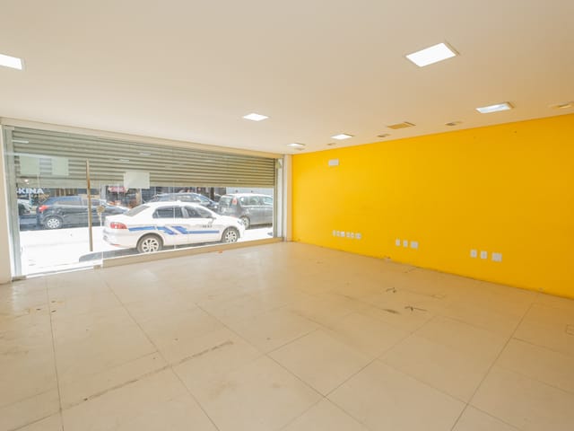 Prédio com 98m², para alugar, no bairro Centro em Pelotas