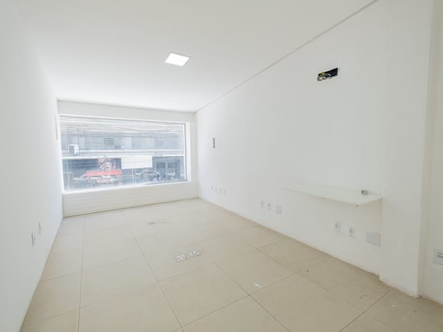 Prédio com 98m², para alugar, no bairro Centro em Pelotas