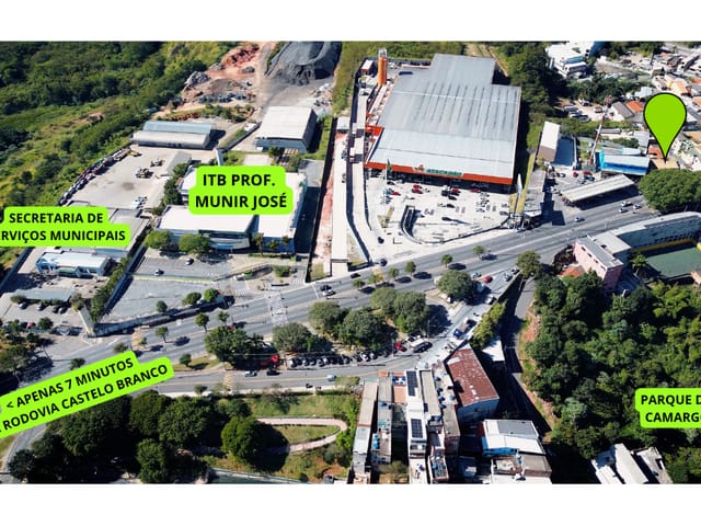 Prédio com 300m², à venda, no bairro Jardim Itaparica em Barueri