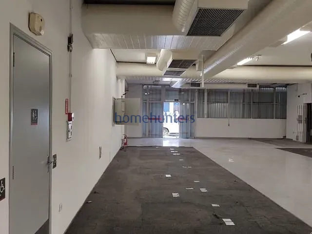 Prédio com 805m² 1 quarto e 4 banheiros, à venda ou para alugar, no bairro Bonfim em Campinas