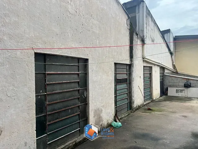 Prédio com 826m², à venda, no bairro Jardim São Judas Tadeu em Taboão Da Serra