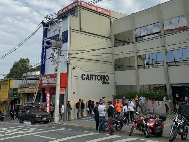Prédio à venda, no bairro Jardim da Glória em Taboão da Serra