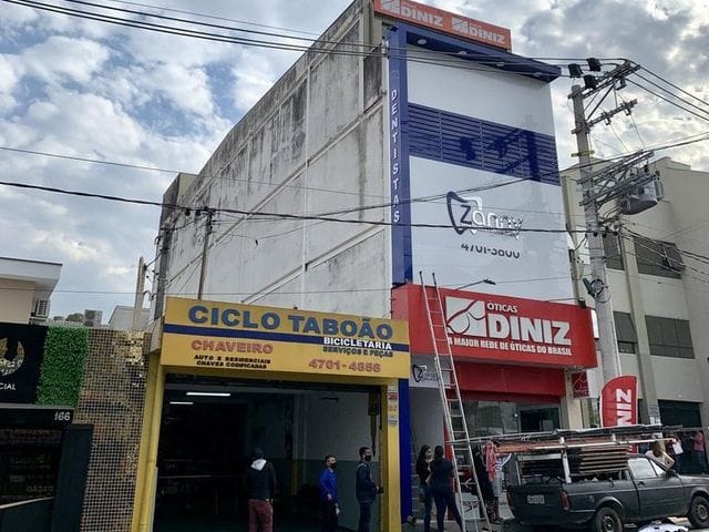 Prédio à venda, no bairro Jardim da Glória em Taboão da Serra