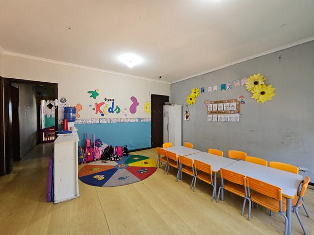 Foto do Prédio - Casa comercial para venda em Jardim Itaparica, 311m² | Lares e Andares Imóveis