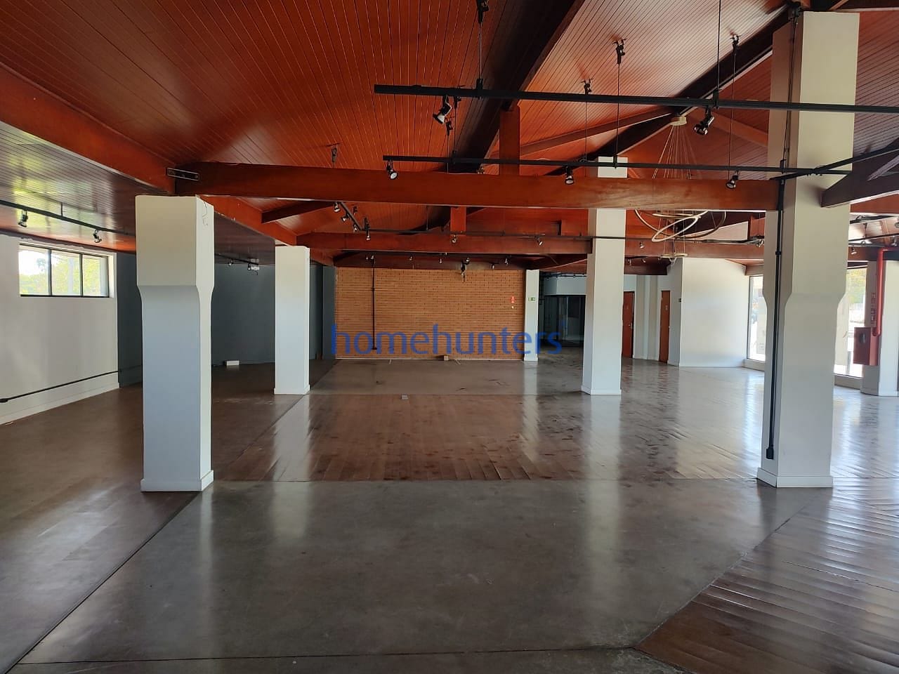 Prédio Inteiro para alugar, 890m² - Foto 11