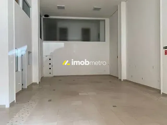 Prédio com 400m², para alugar, no bairro Jardim Dom Bosco em Campinas