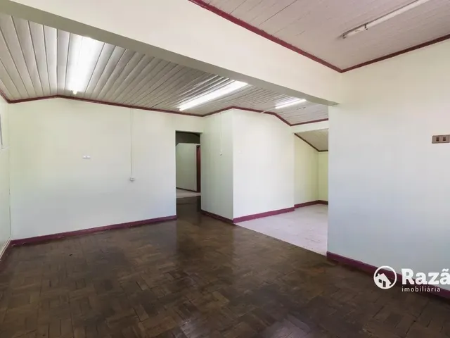 Prédio para alugar, no bairro Cajuru em Curitiba