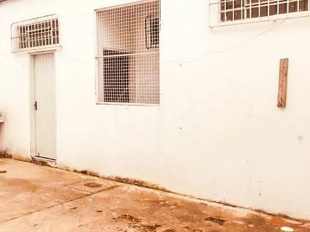 Prédio com 600m², para alugar, no bairro Chácara Santo Antônio em São Paulo