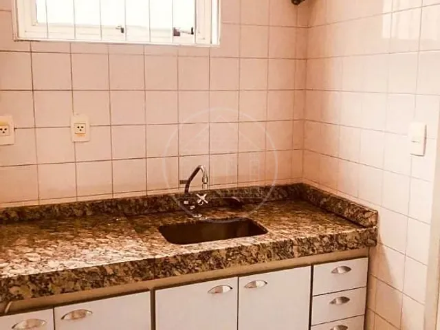 Prédio com 600m², para alugar, no bairro Chácara Santo Antônio em São Paulo