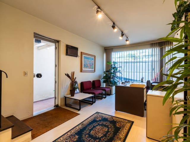 Prédio com 110m², à venda, no bairro Moema em São Paulo