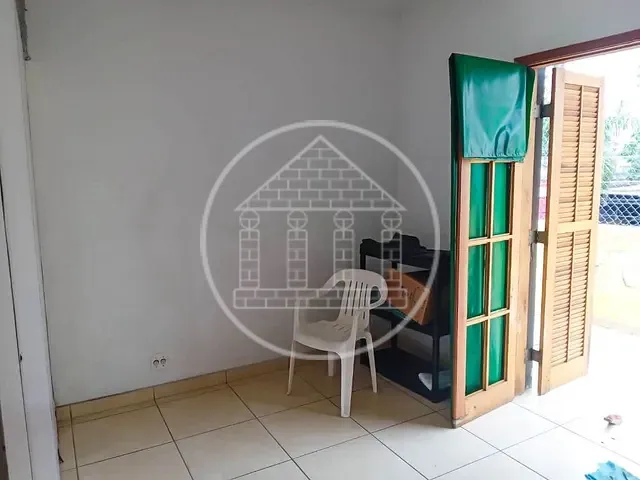 Prédio com 250m², à venda, no bairro Vila Emir em São Paulo