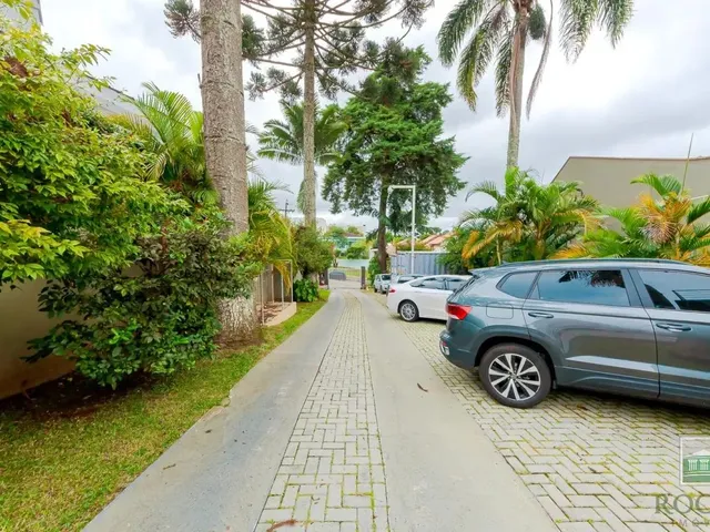 Prédio com 808m² 6 quartos e 6 banheiros, à venda, no bairro Ahú em Curitiba