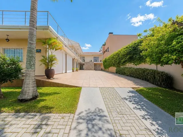 Prédio com 808m² 6 quartos e 3 banheiros, à venda, no bairro Ahú em Curitiba