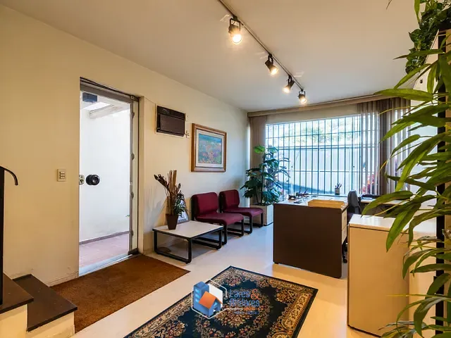 Prédio com 110m², à venda, no bairro Moema em São Paulo