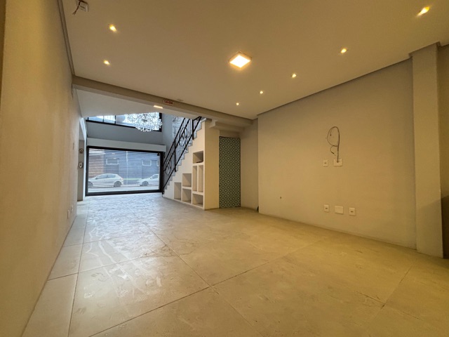 Prédio com 364m², à venda, no bairro Centro em Pelotas